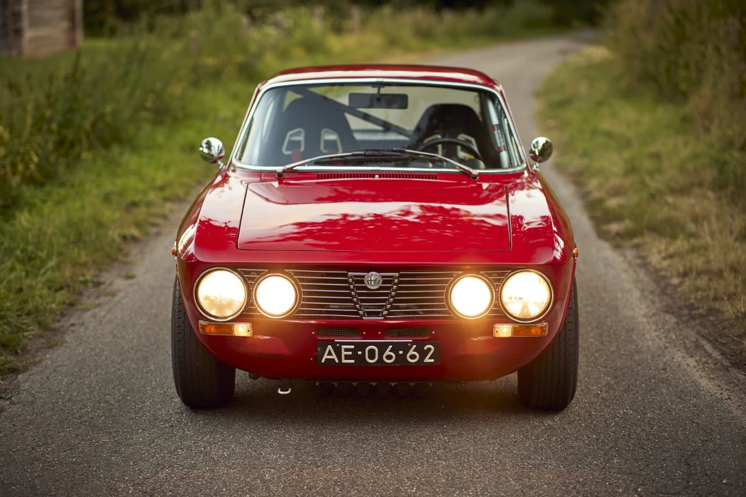 1971 Alfa Romeo 2000 GT Veloce - Image 17 of 31
