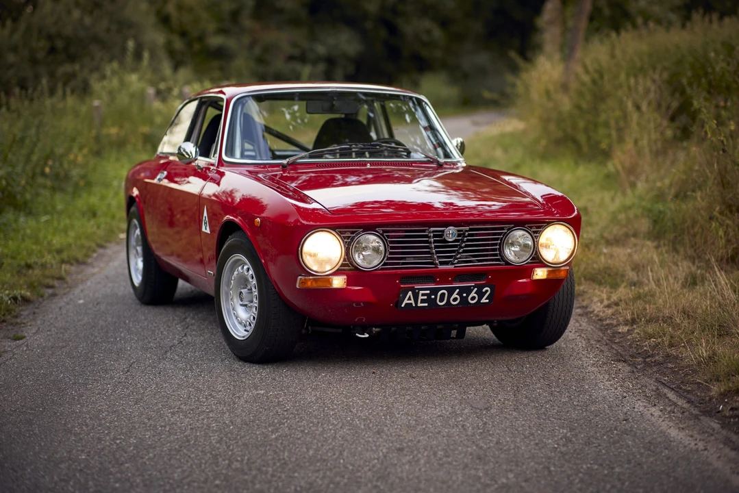 1971 Alfa Romeo 2000 GT Veloce - Image 16 of 31