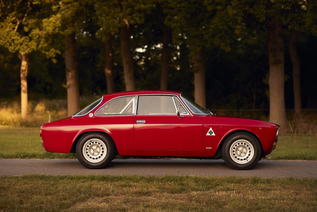 1971 Alfa Romeo 2000 GT Veloce - Image 11 of 31