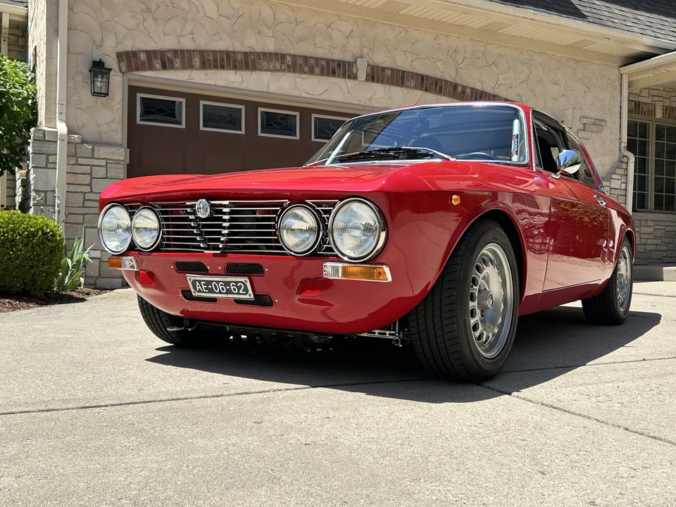 1971 Alfa Romeo 2000 GT Veloce - Image 2 of 31