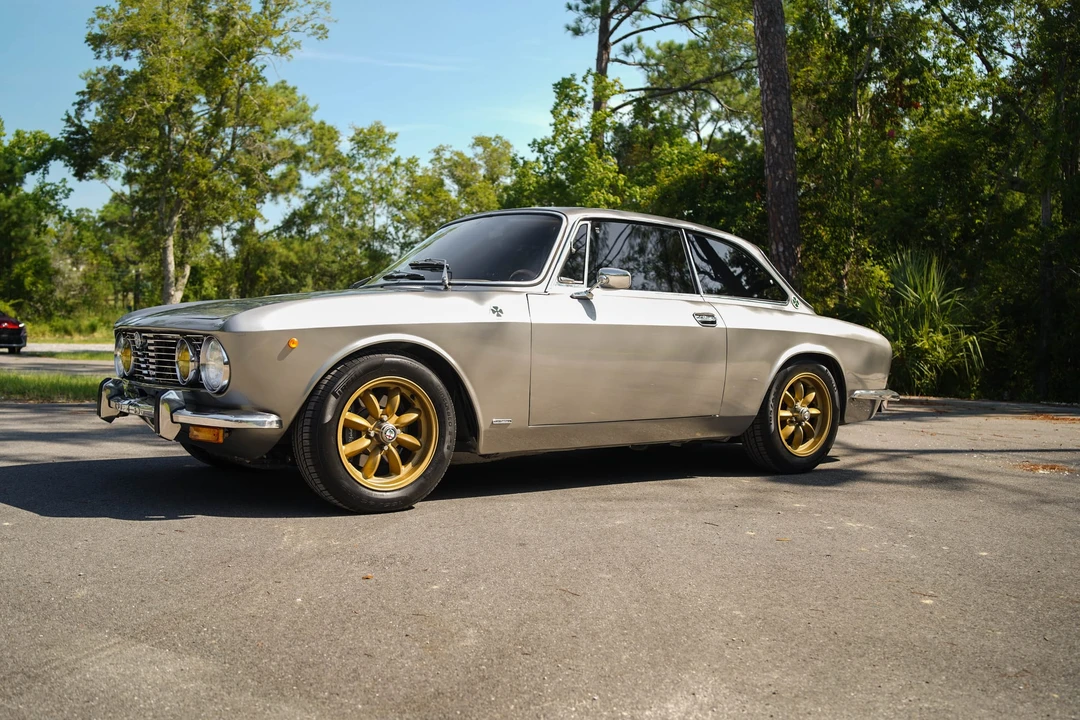 1971 Alfa Romeo 2000 GT Veloce - Image 4 of 31
