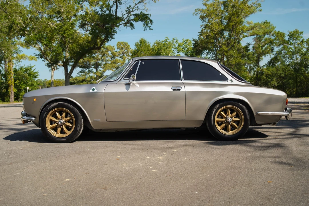 1971 Alfa Romeo 2000 GT Veloce - Image 5 of 31
