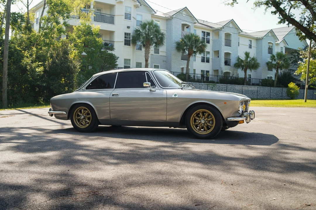 1971 Alfa Romeo 2000 GT Veloce - Image 14 of 31