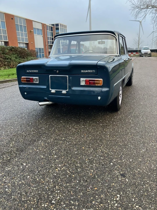 1971 Alfa Romeo Giulia GTC - Image 27 of 31