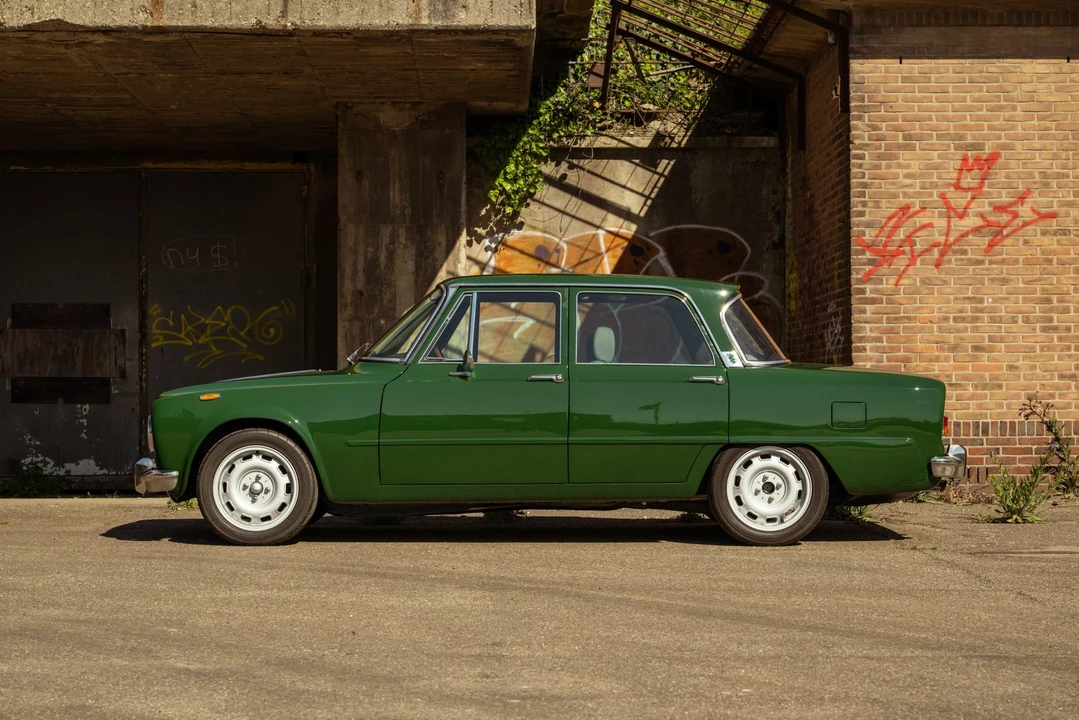 1971 Alfa Romeo 2000 GT Veloce - Image 10 of 31