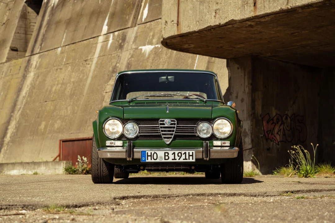 1971 Alfa Romeo 2000 GT Veloce - Image 4 of 31