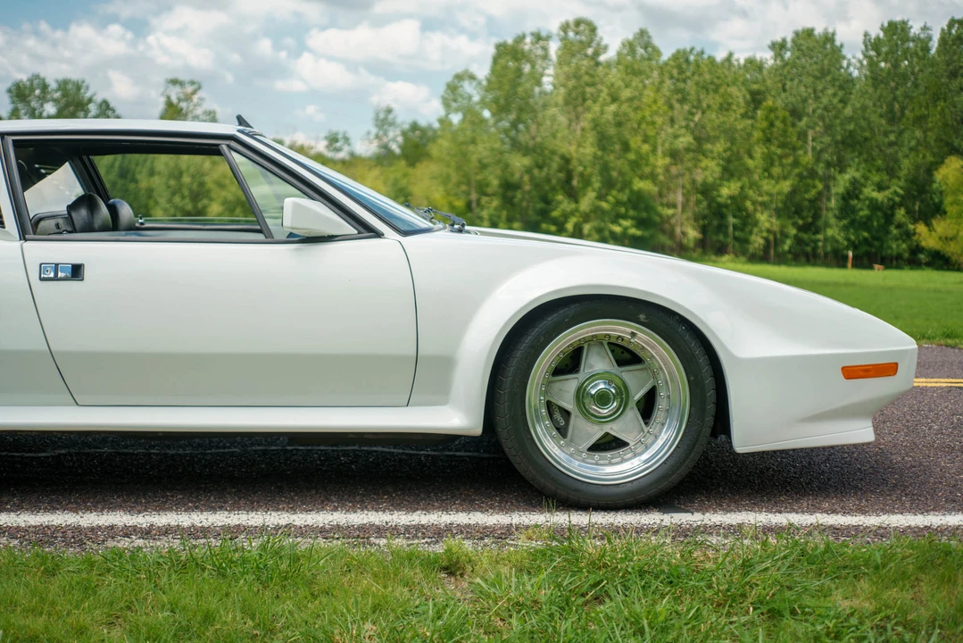 1971 DeTomaso Pantera - Image 17 of 31