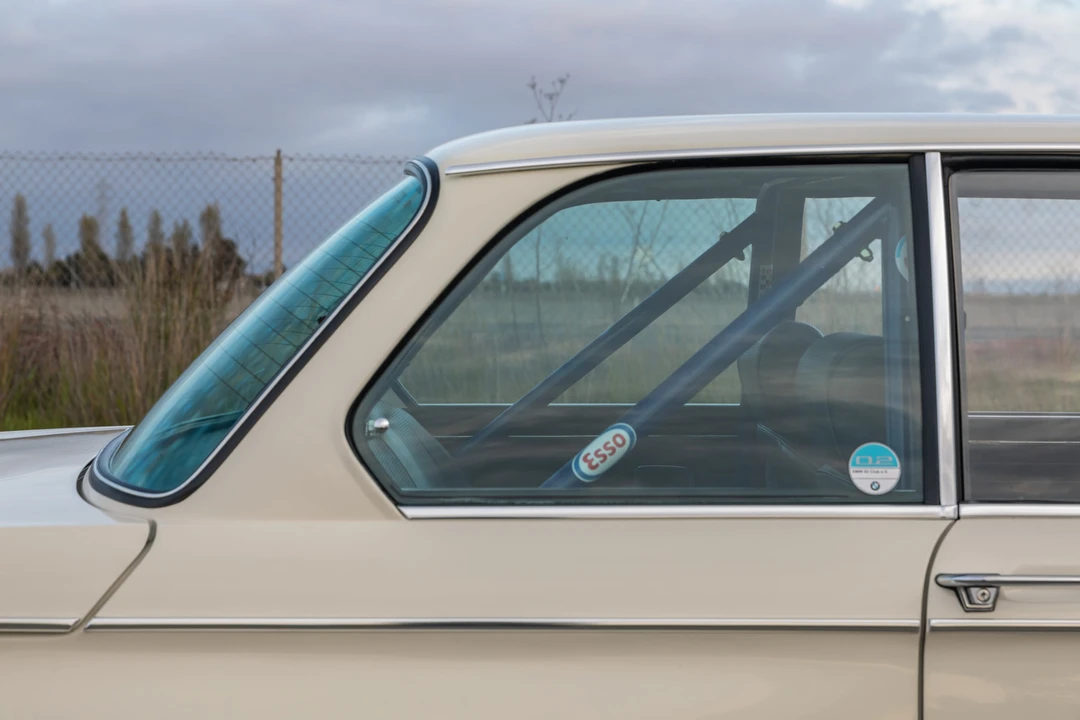 1972 BMW 2002 - Image 26 of 31