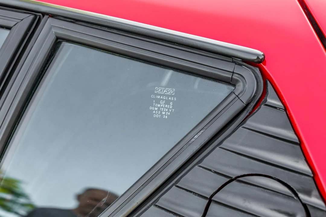 1972 DeTomaso Pantera - Image 28 of 31