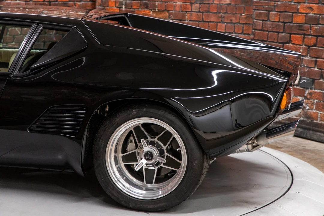 1973 DeTomaso Pantera - Image 11 of 31