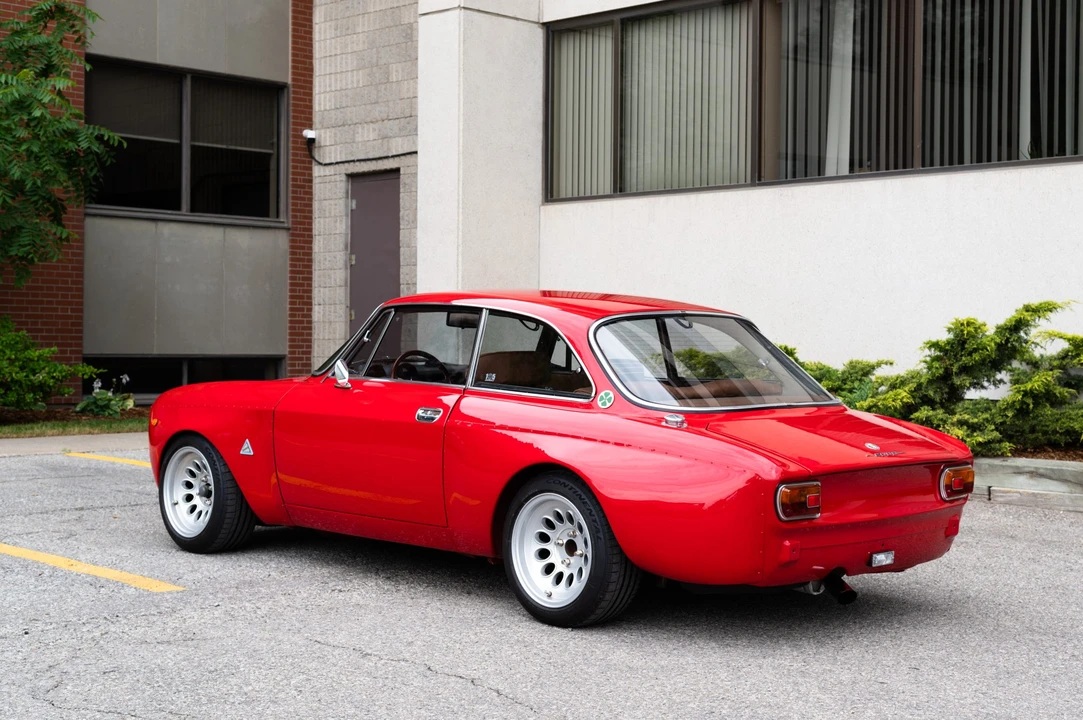 1975 Alfa Romeo GT 1300 Junior - Image 8 of 31