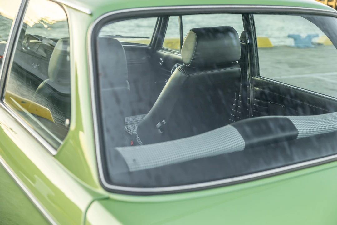 1975 BMW 2002 - Image 21 of 31