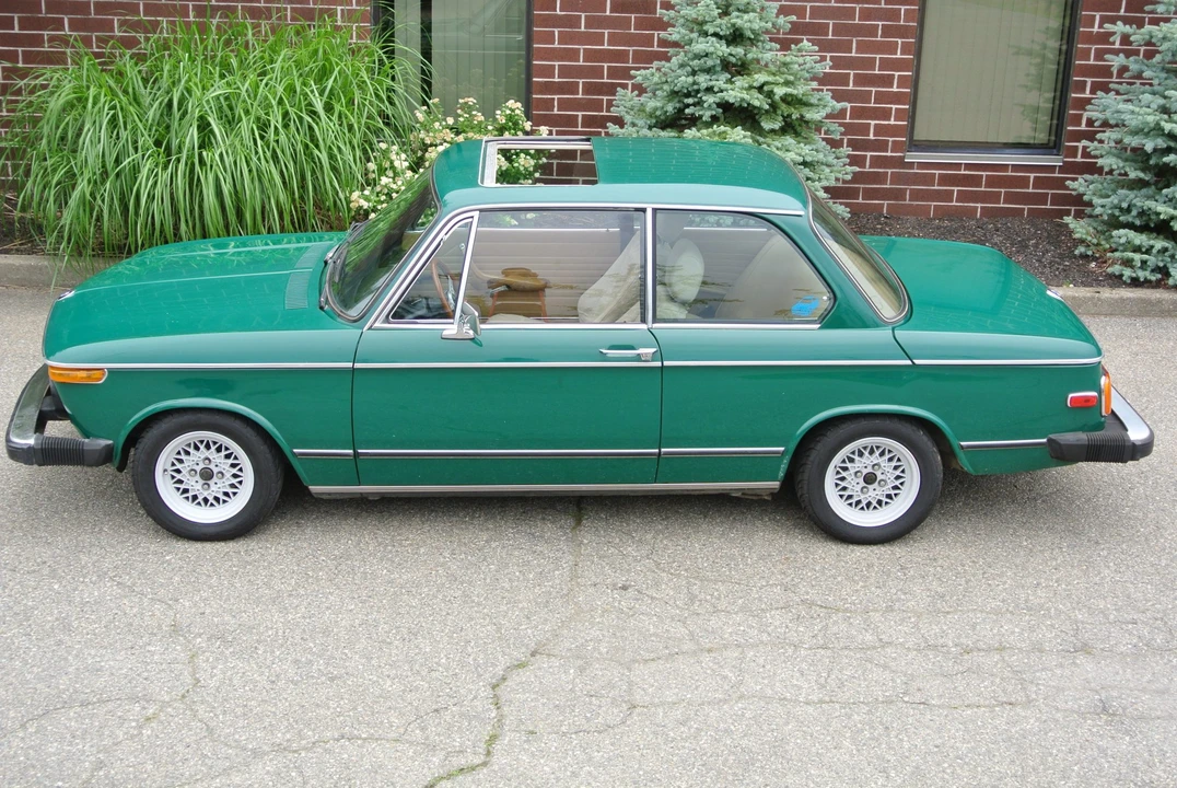 1975 BMW 2002 - Image 9 of 31