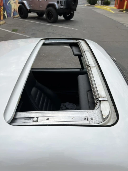 1975 Porsche 911 F-Body LWB - Image 30 of 31