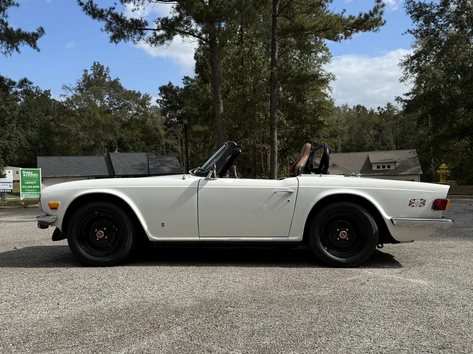 1975 Triumph TR6 (US-spec) - Image 10 of 31