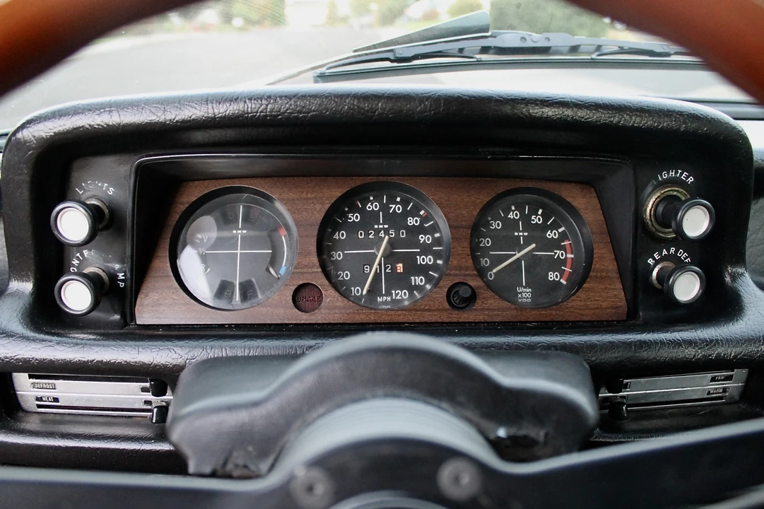 1976 BMW 2002 - Image 28 of 31
