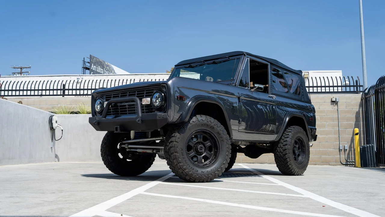 1976 Ford Bronco 1st Gen - Image 11 of 31