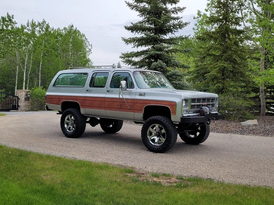 1979 GMC Suburban 7th Gen - Image 13 of 31