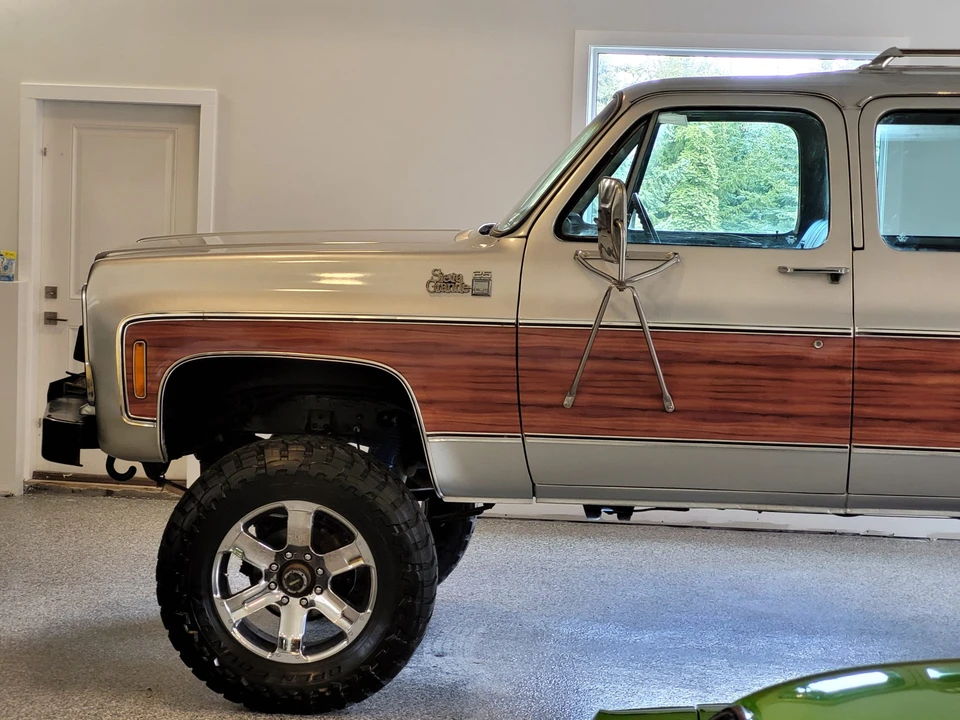 1979 GMC Suburban 7th Gen - Image 23 of 31