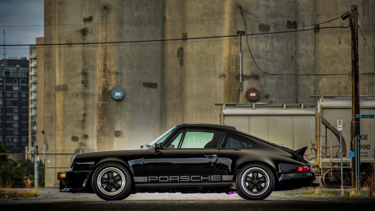 1982 Porsche 911 Carrera SC - Image 11 of 31