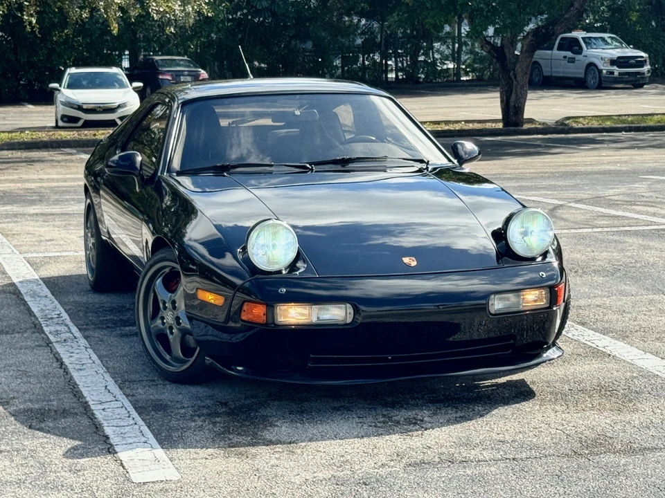 1982 Porsche 928 - Image 25 of 31