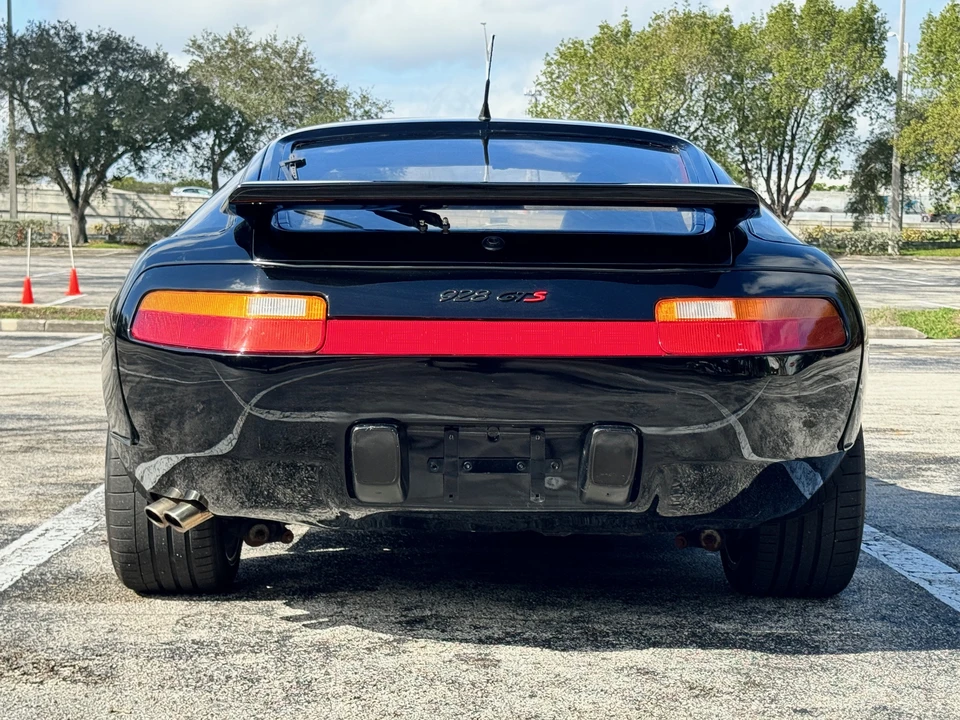 1982 Porsche 928 - Image 16 of 31