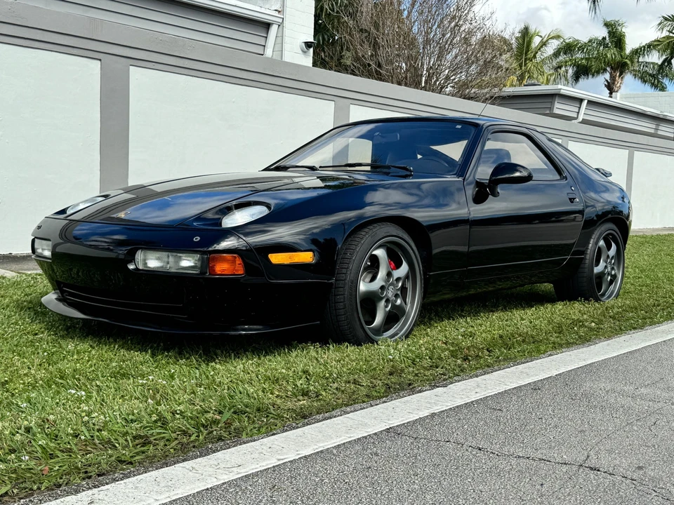 1982 Porsche 928 - Image 7 of 31
