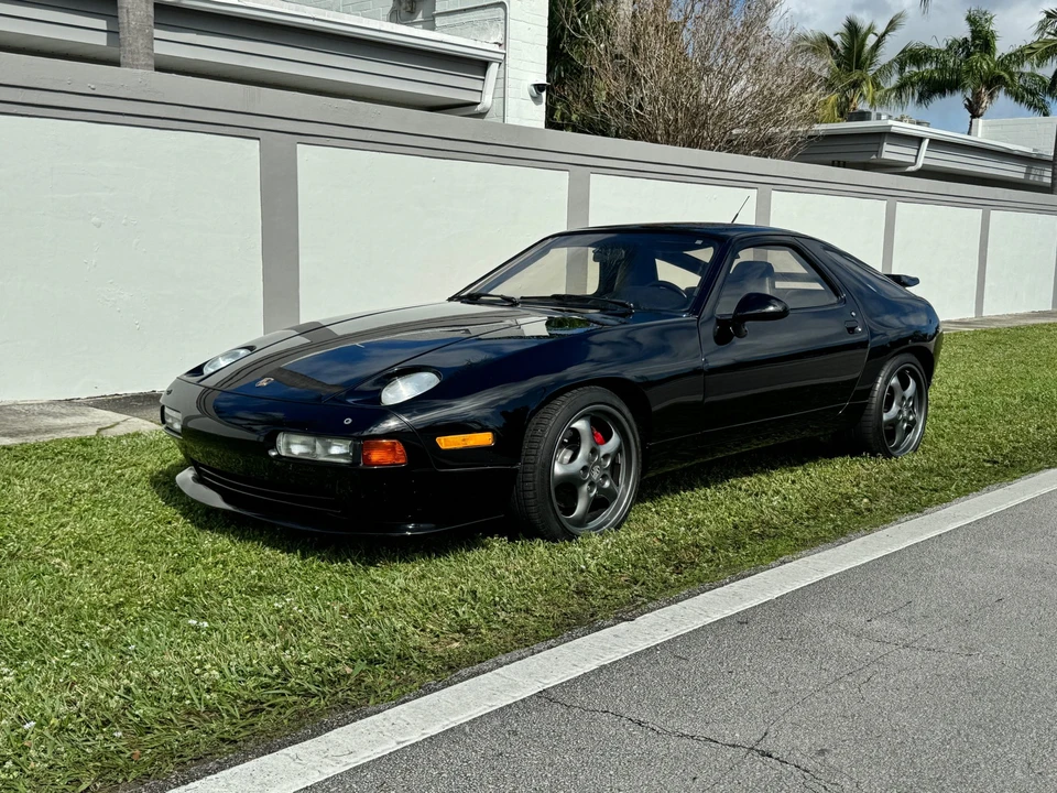 1982 Porsche 928 - Image 6 of 31