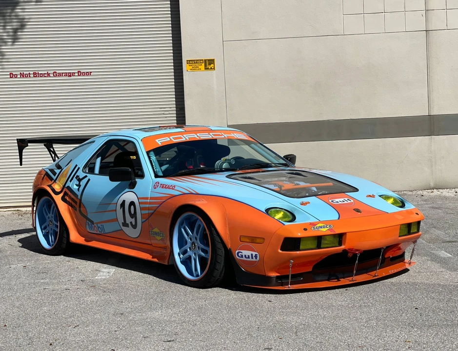 1982 Porsche 928 - Image 18 of 31
