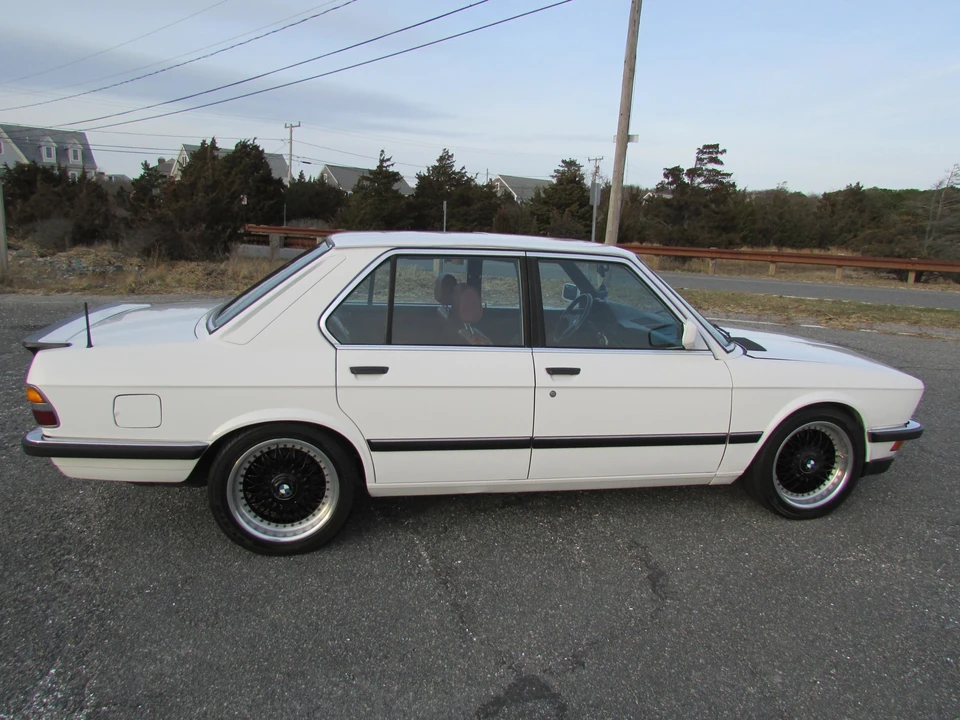 1983 BMW E28 5 Series - Image 30 of 31