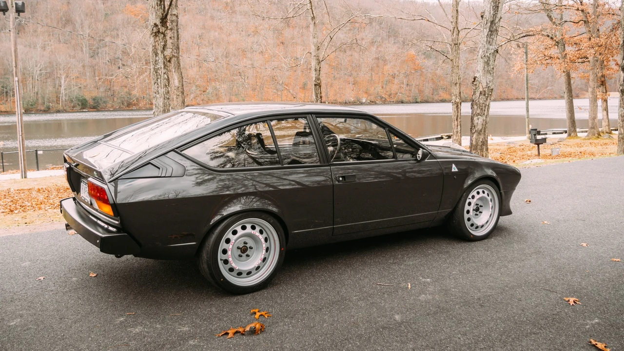 1984 Alfa Romeo Alfetta GT - Image 22 of 31
