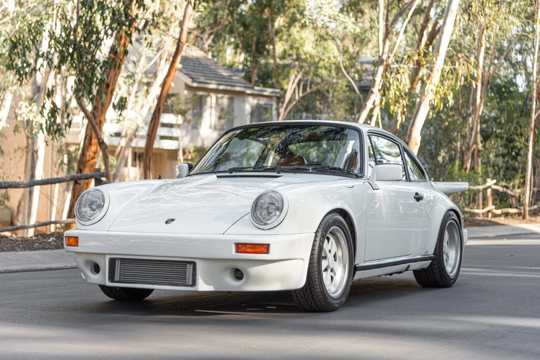 1984 Porsche 911 Carrera 3.2 - Image 2 of 31