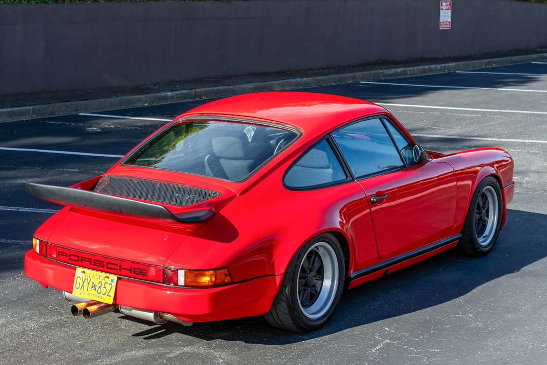 1984 Porsche 911 Carrera 3.2 - Image 9 of 31