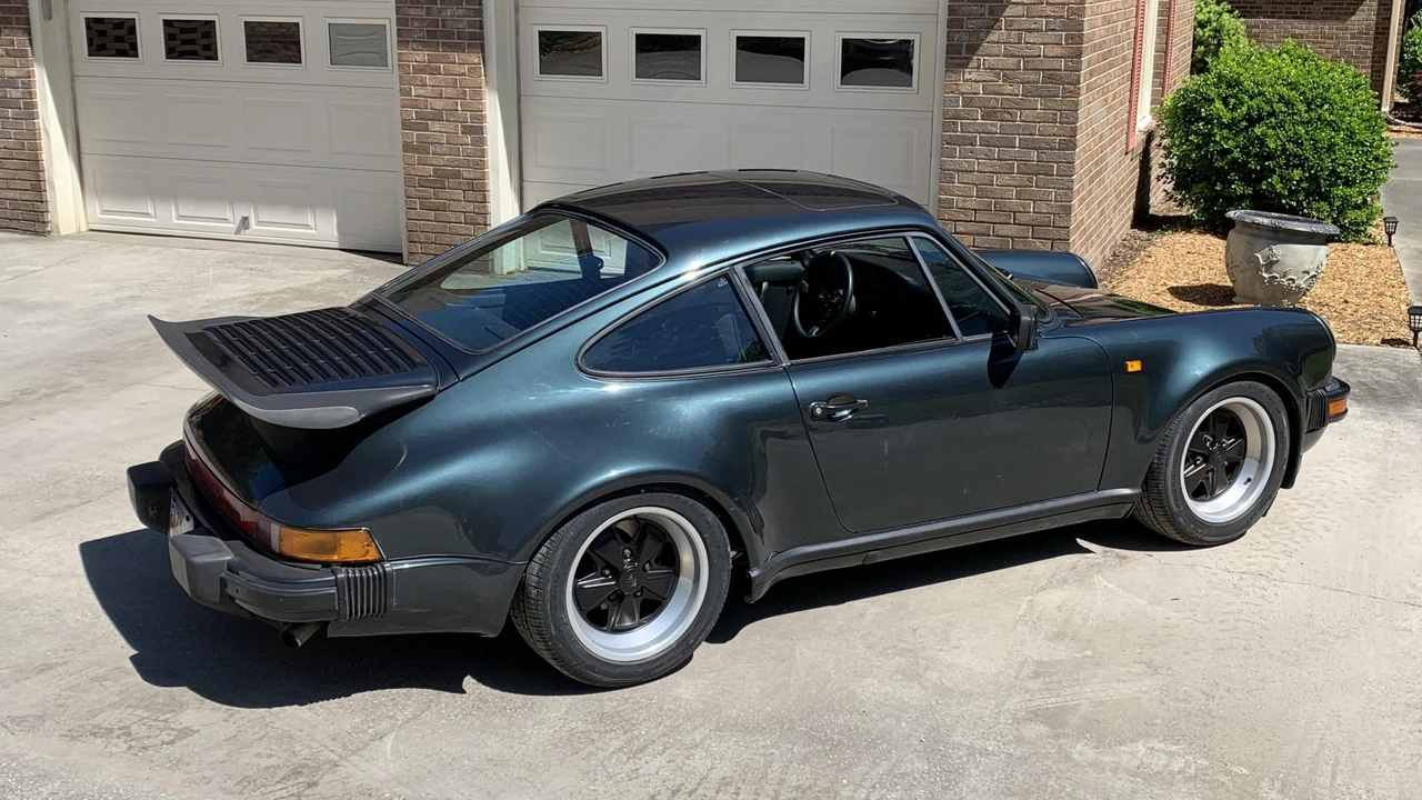 1984 Porsche 911 Carrera 3.2 - Image 18 of 31