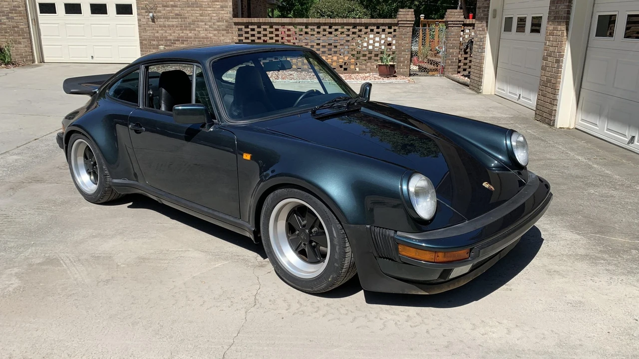 1984 Porsche 911 Carrera 3.2 - Image 9 of 31