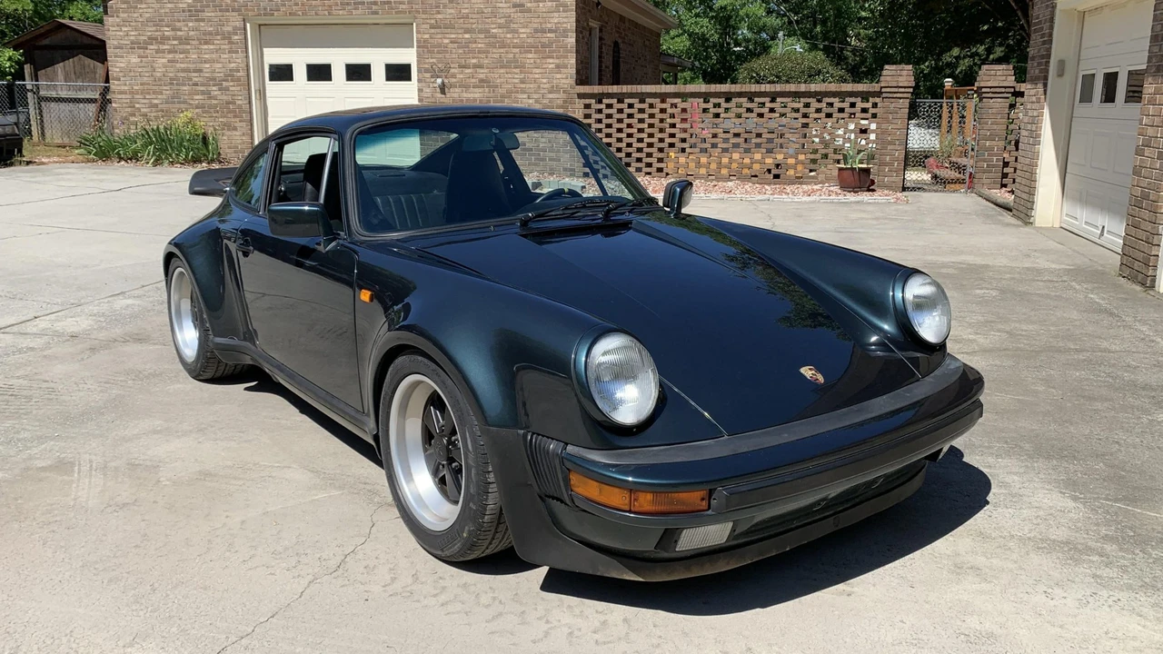 1984 Porsche 911 Carrera 3.2 - Image 6 of 31