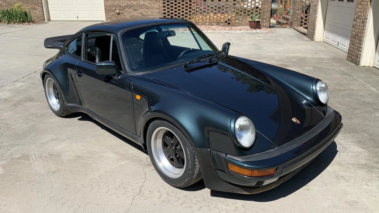 1984 Porsche 911 Carrera 3.2 - Image 8 of 31