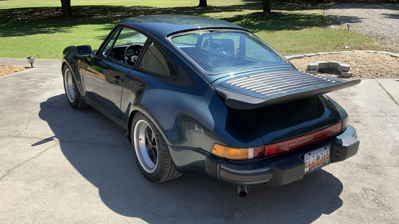 1984 Porsche 911 Carrera 3.2 - Image 27 of 31