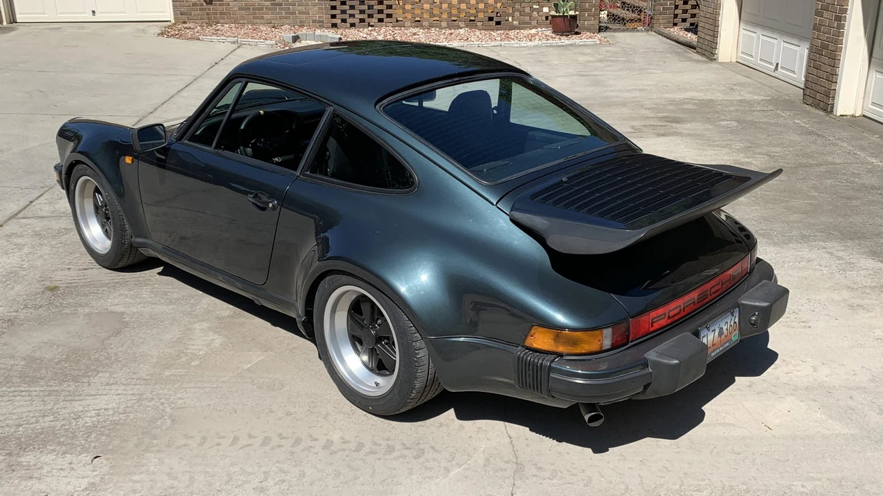 1984 Porsche 911 Carrera 3.2 - Image 29 of 31
