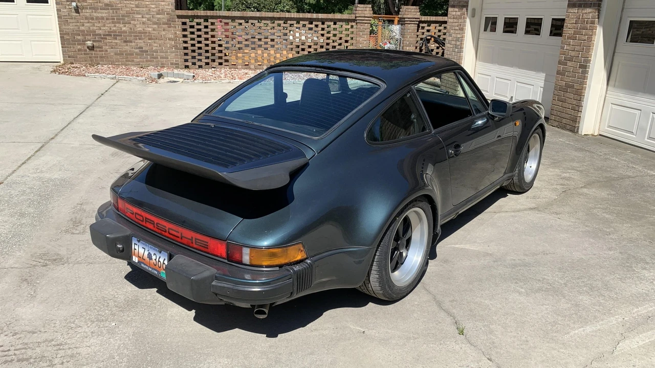 1984 Porsche 911 Carrera 3.2 - Image 23 of 31