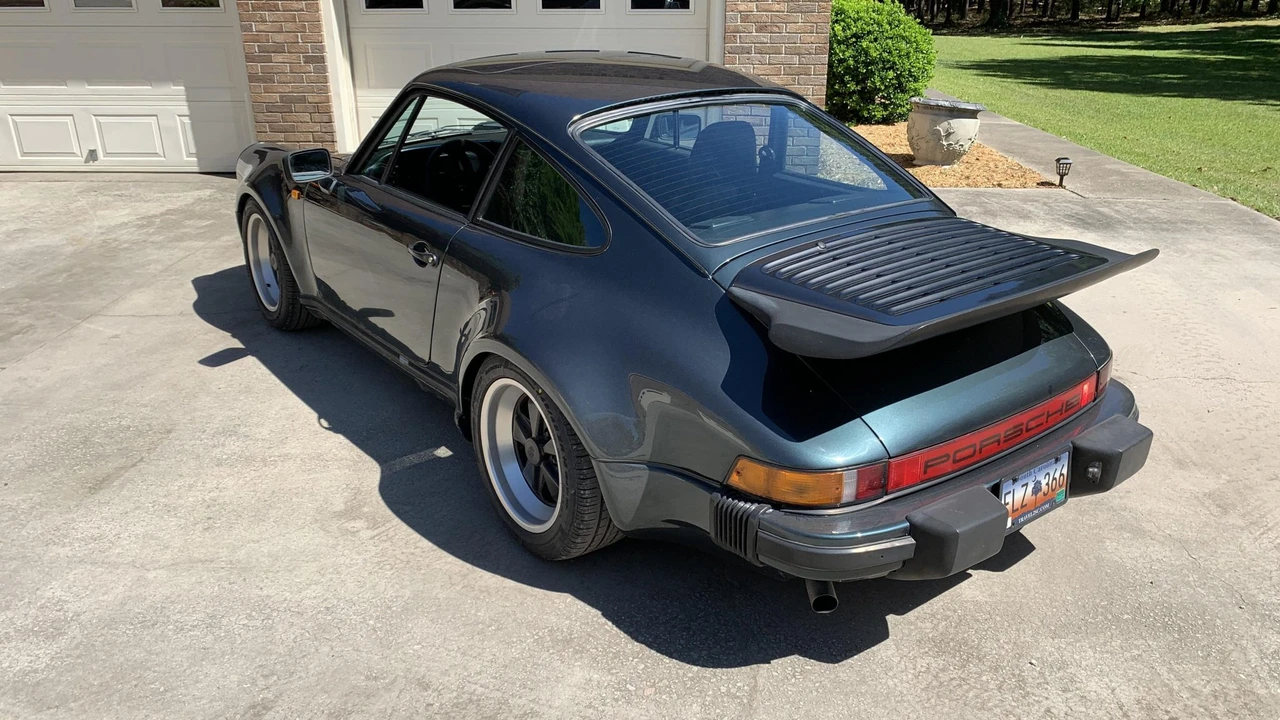 1984 Porsche 911 Carrera 3.2 - Image 30 of 31