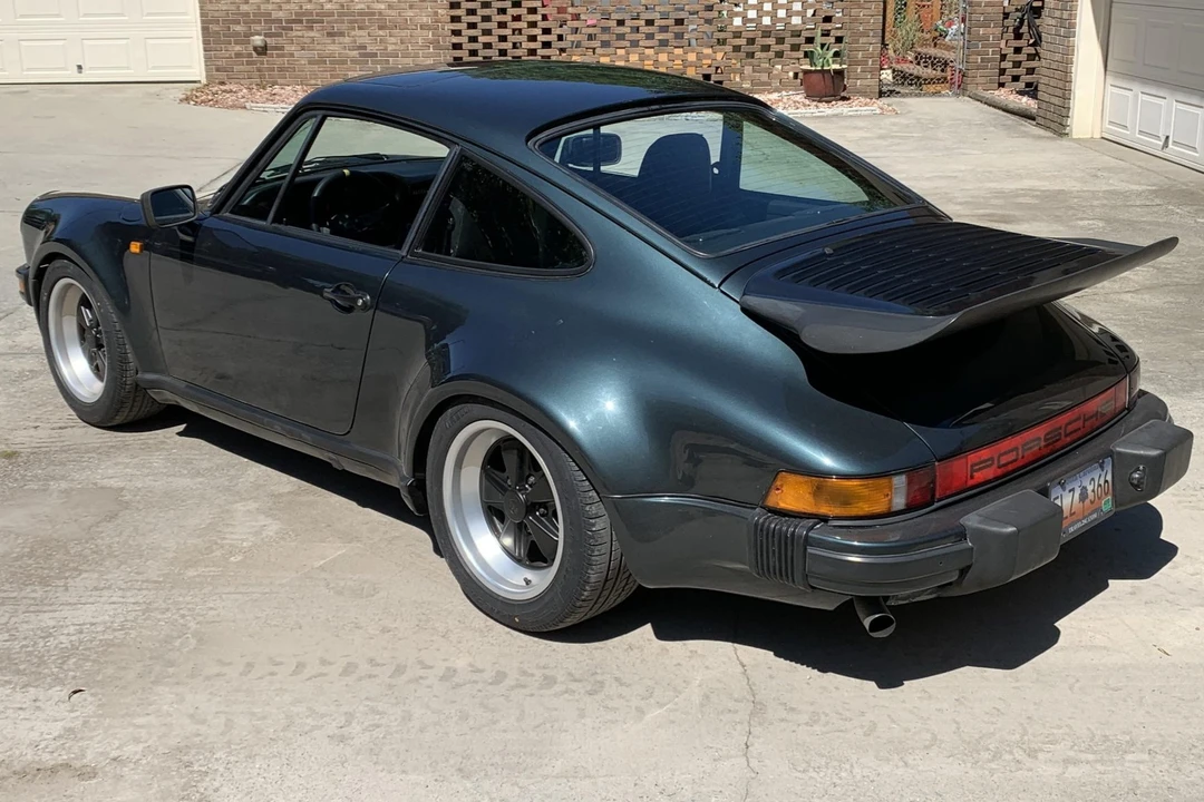 1984 Porsche 911 Carrera 3.2 - Image 28 of 31