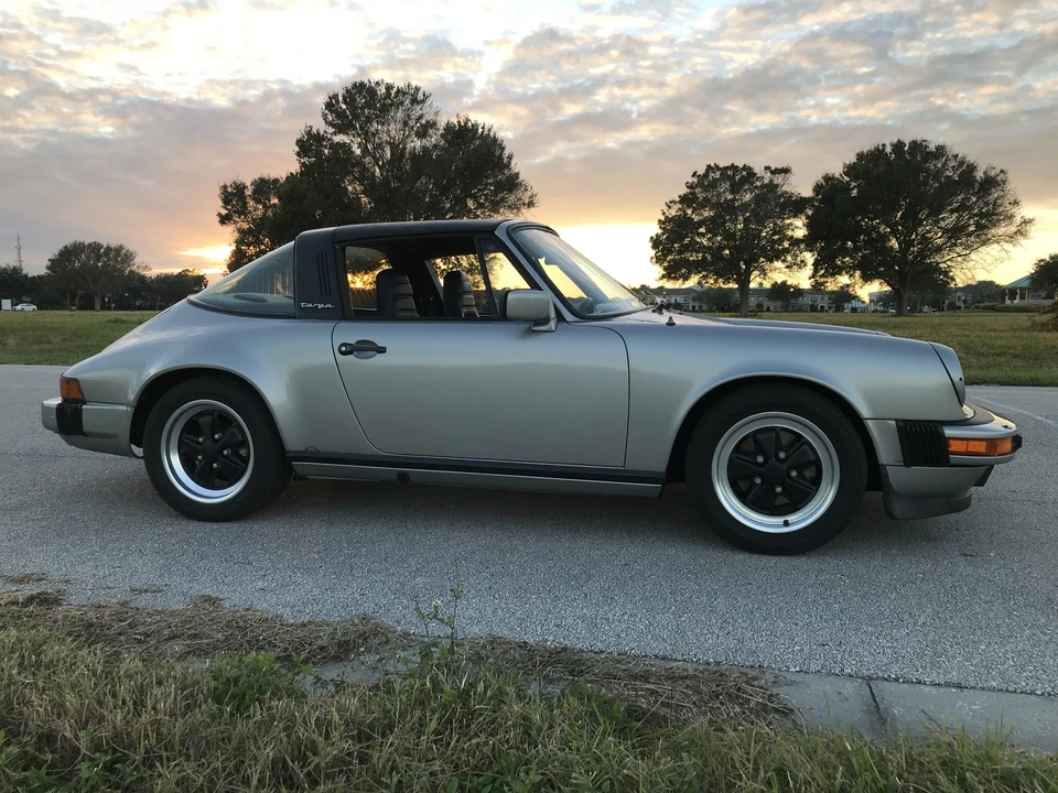 1984 Porsche 911 Carrera 3.2 - Image 12 of 31