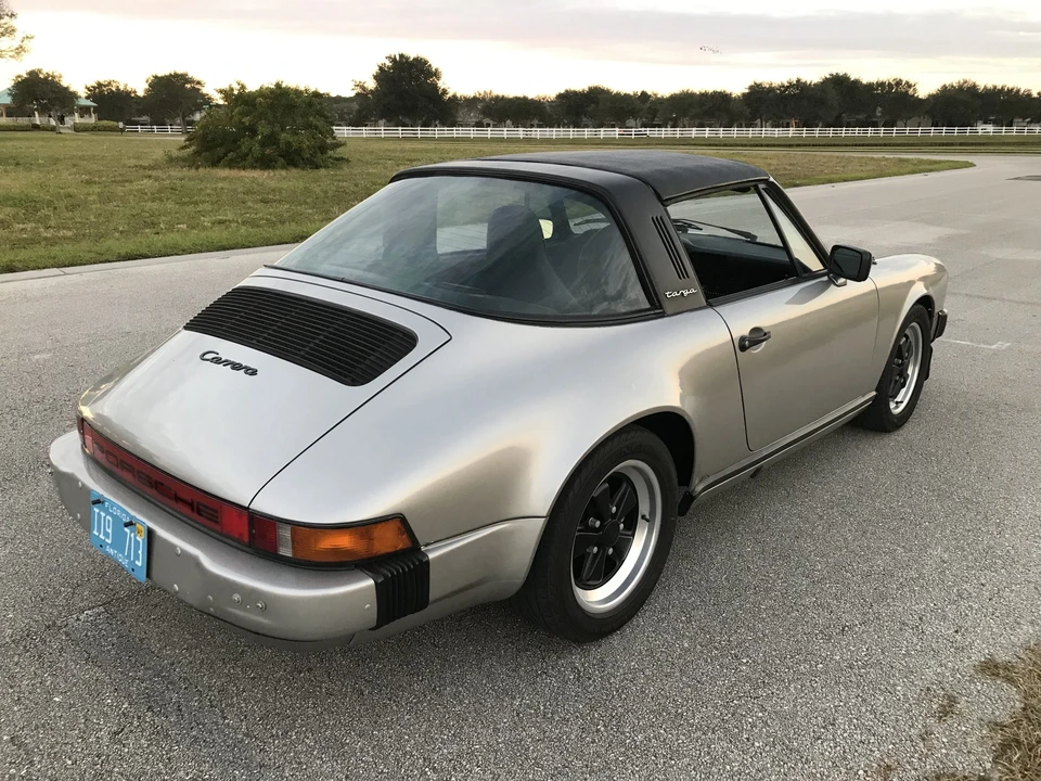 1984 Porsche 911 Carrera 3.2 - Image 25 of 31