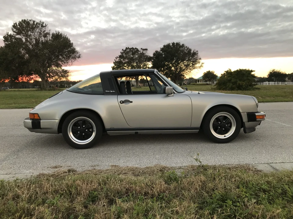 1984 Porsche 911 Carrera 3.2 - Image 26 of 31