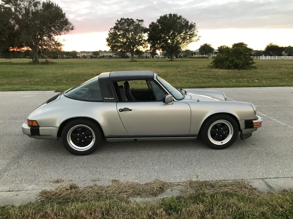 1984 Porsche 911 Carrera 3.2 - Image 27 of 31
