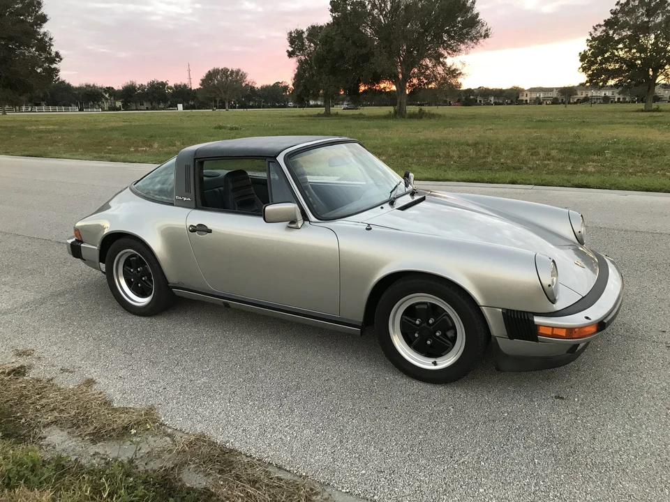 1984 Porsche 911 Carrera 3.2 - Image 13 of 31