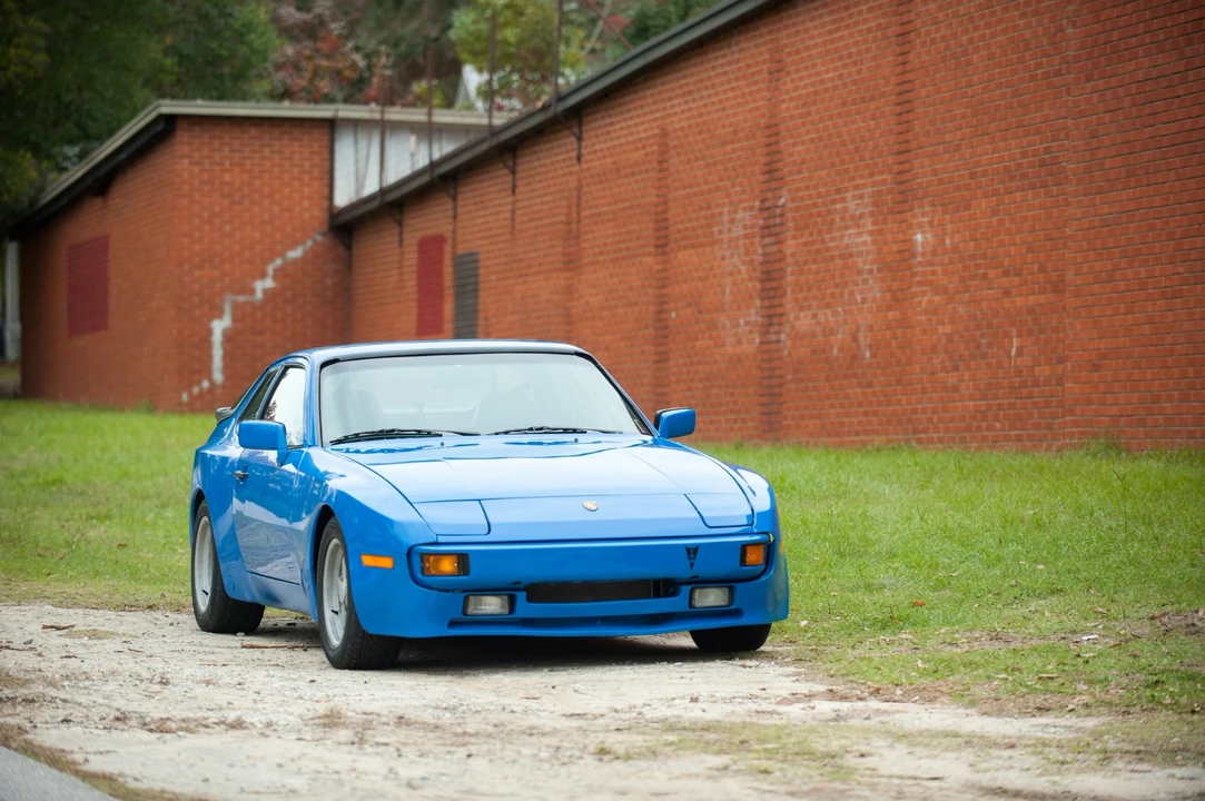 1984 Porsche 944 - Image 8 of 31