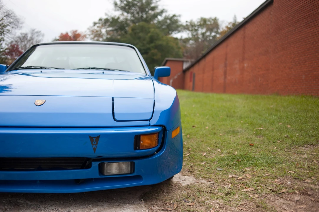 1984 Porsche 944 - Image 11 of 31