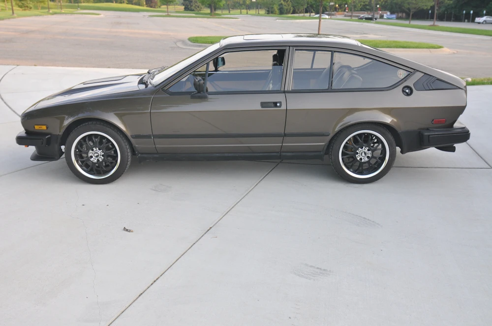 1985 Alfa Romeo Alfetta GT - Image 9 of 31